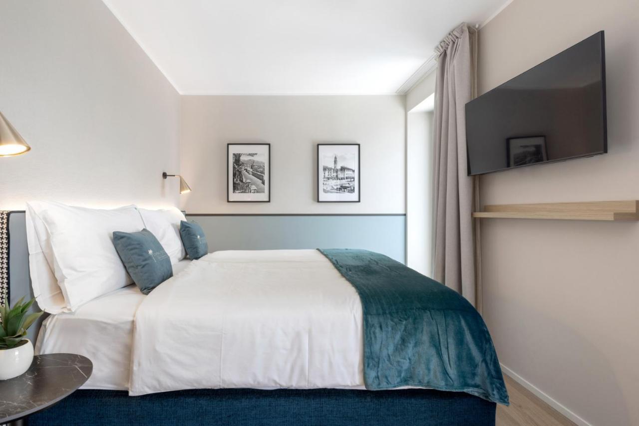 Superior Double Room Terrace Partial Lake View